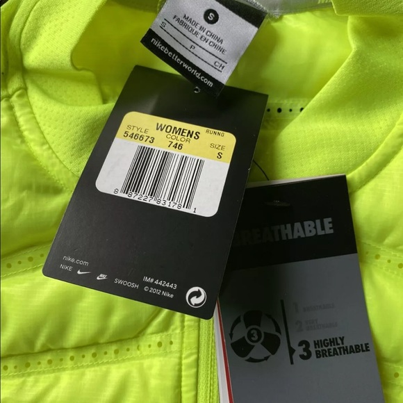 Women’s Nike Aeroloft Neon Yellow 800 Down Vest - Picture 4 of 4
